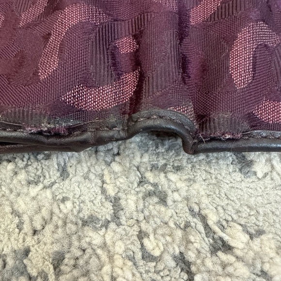 COACH Bifold Wallet Signature C Logo Purple Shimmer Flaws - Picture 11 of 12